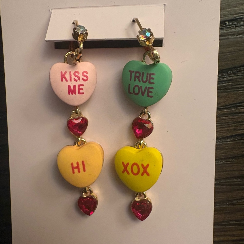 NEW Betsey Johnson Candy Heart Drop Earrings - Picture 2 of 3